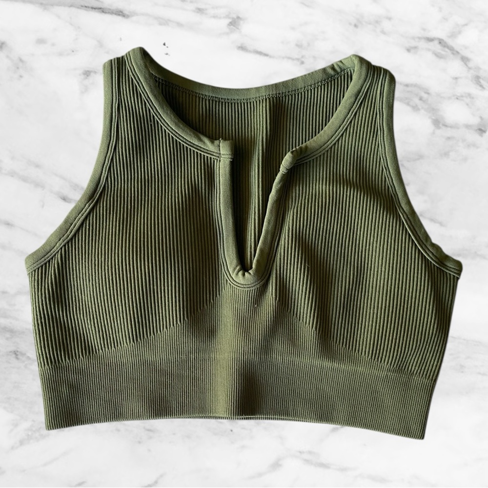 Ribbed Olive Green Sports Bra​